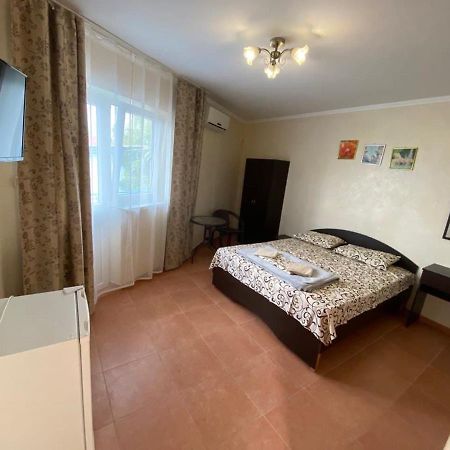 Hôtel Aquamarin à Zatoka Extérieur photo