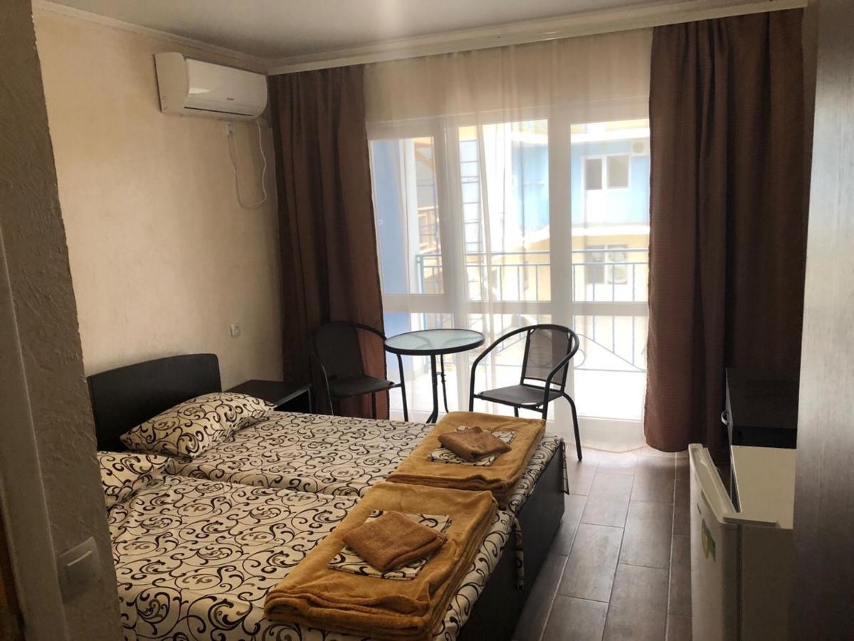 Hôtel Aquamarin à Zatoka Extérieur photo