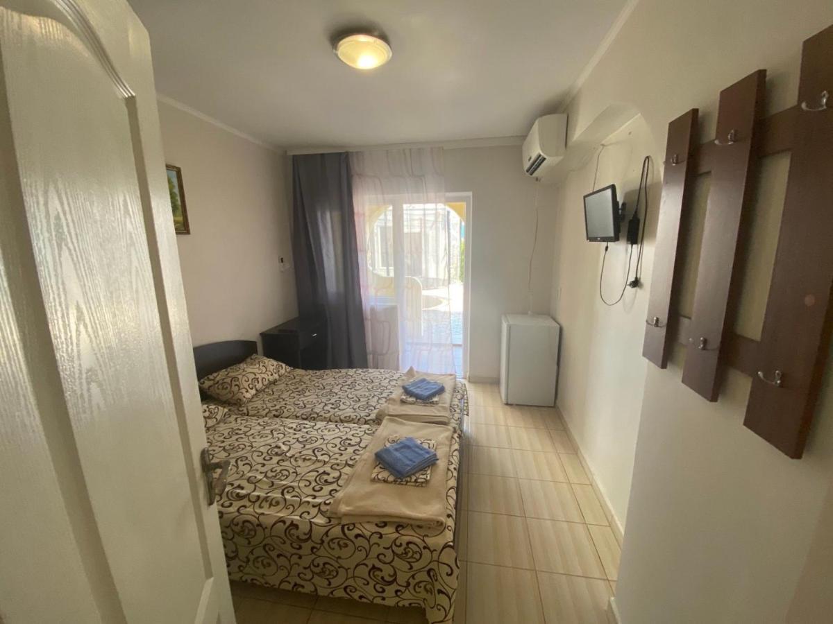 Hôtel Aquamarin à Zatoka Extérieur photo