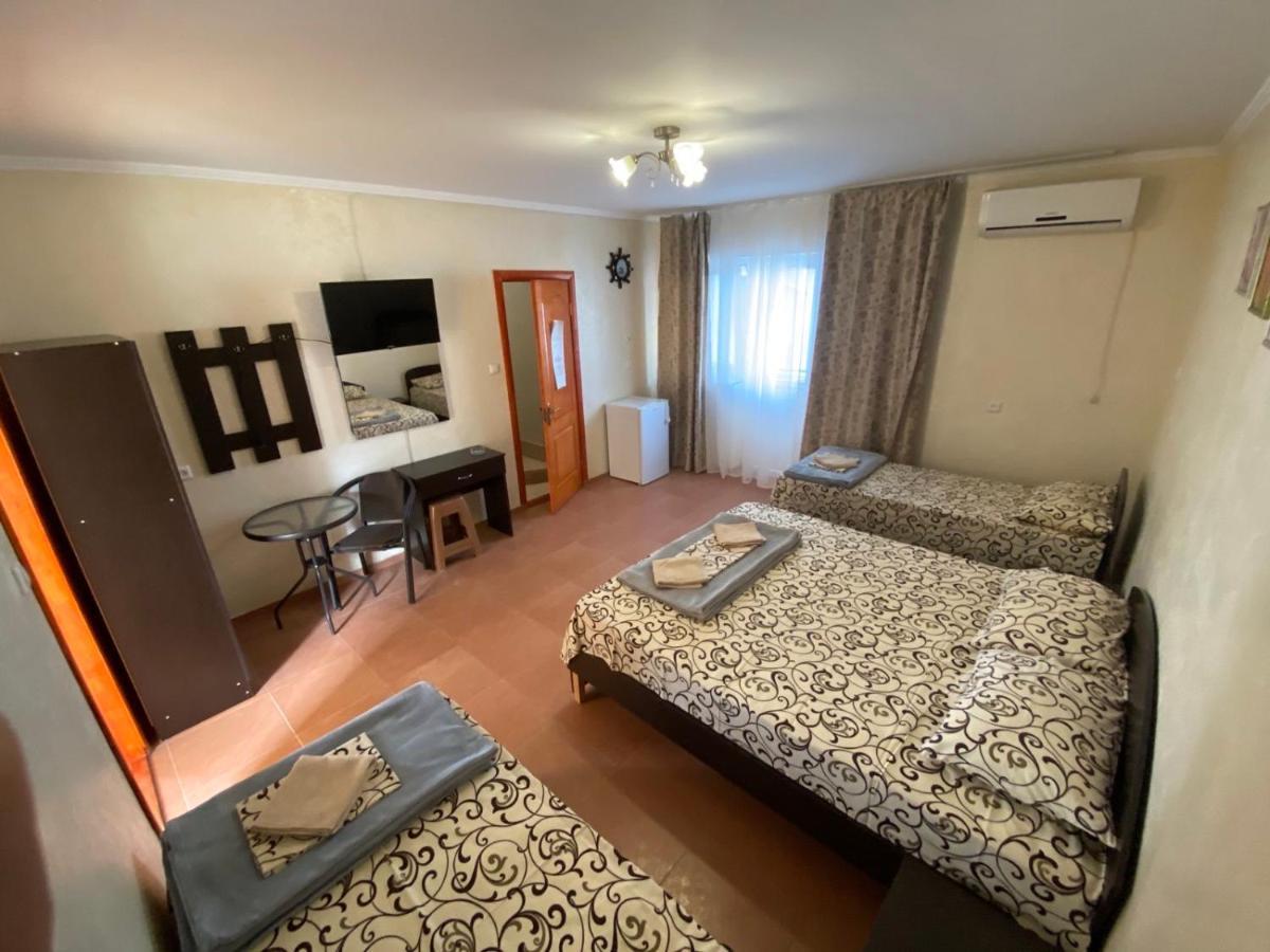 Hôtel Aquamarin à Zatoka Extérieur photo