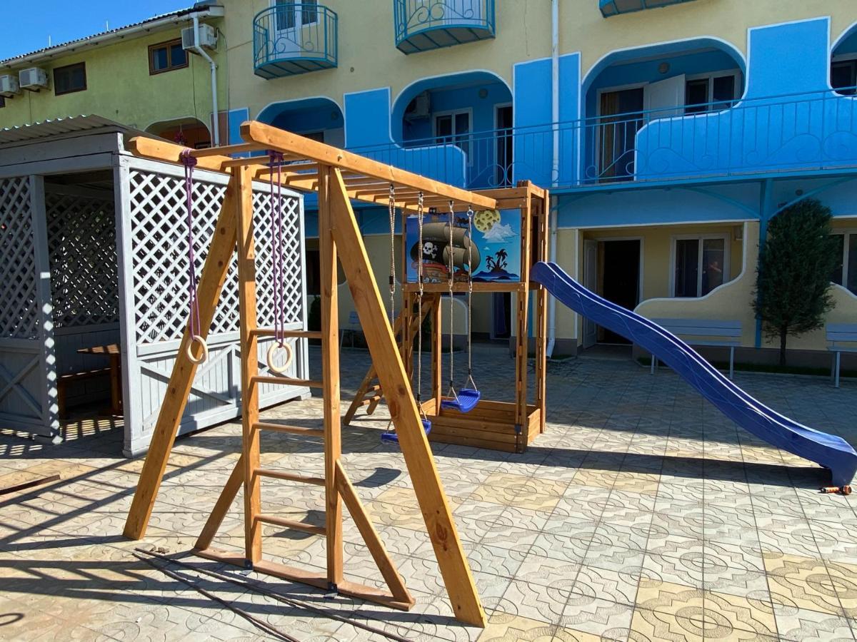 Hôtel Aquamarin à Zatoka Extérieur photo